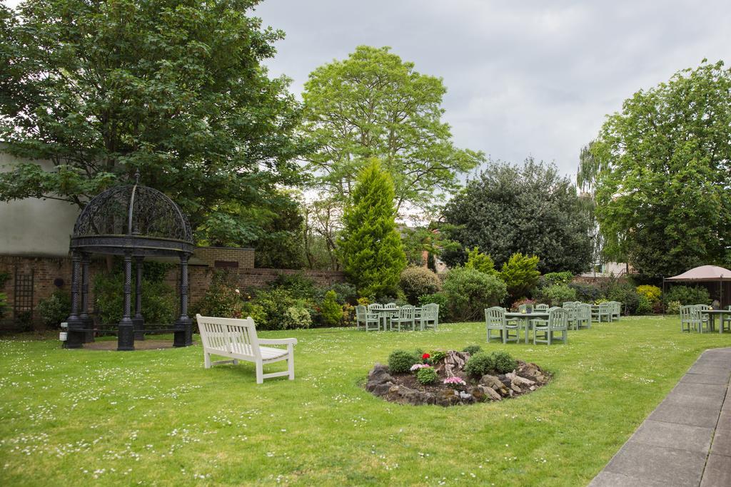 The Clarendon Hotel Blackheath Екстериор снимка