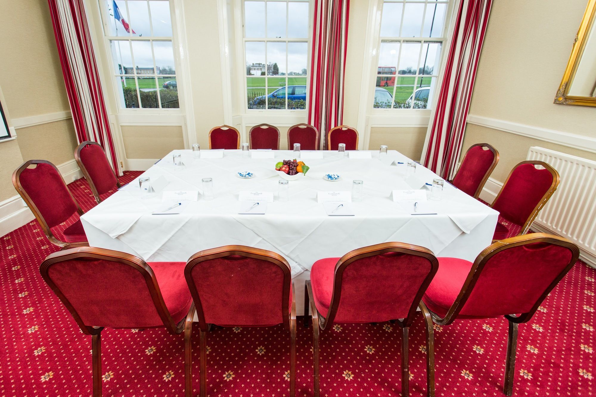 The Clarendon Hotel Blackheath Екстериор снимка