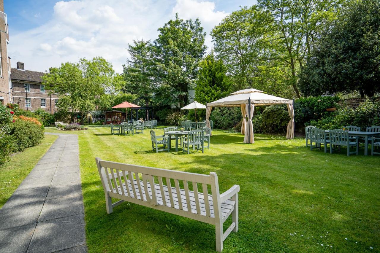 The Clarendon Hotel Blackheath Екстериор снимка